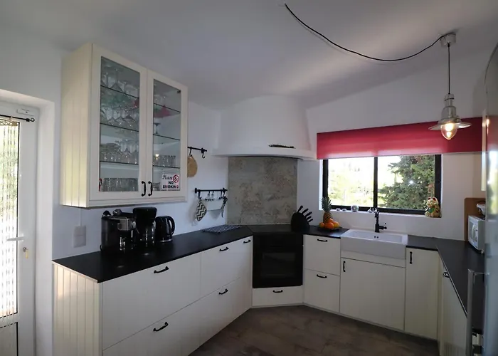 La Perla Villa *