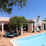 La Perla فيلة *