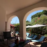 فيلة La Perla *